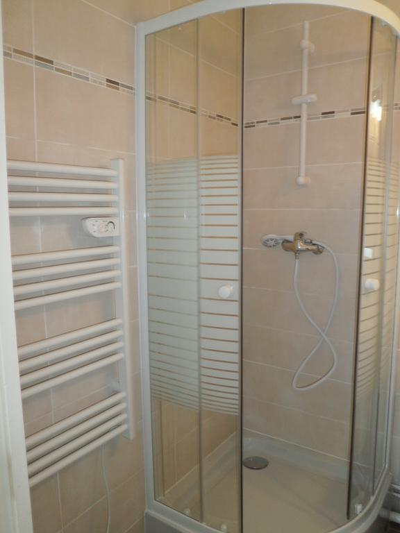 Au 14 Honfleur Parking Prive Appartement Buitenkant foto